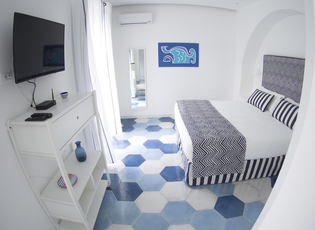 Syreness Suites Sorrento