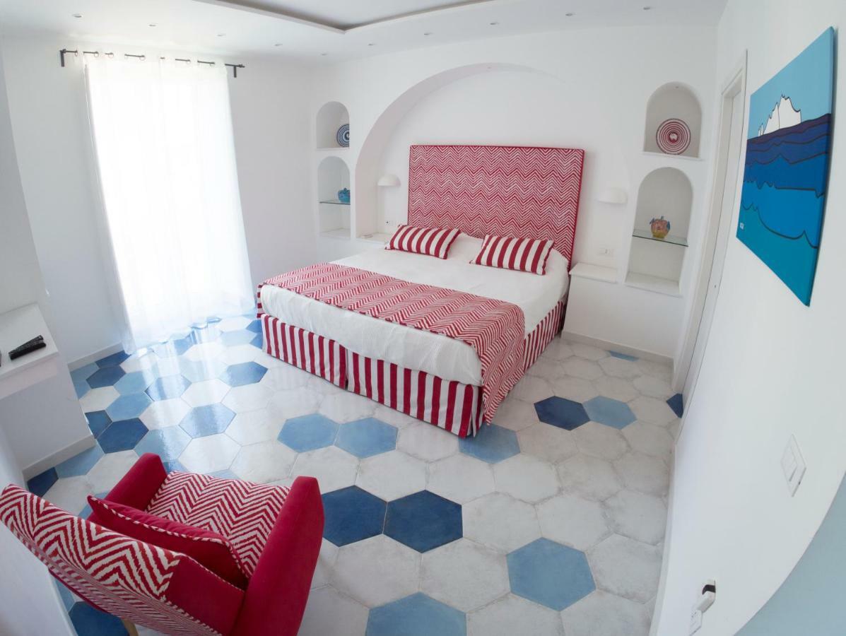 Syreness Suites *